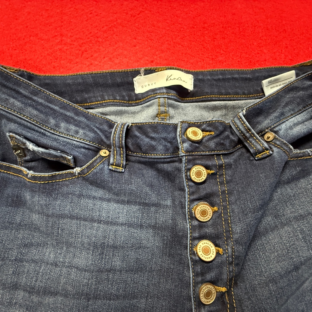KanCan High Rise Blue Jeans with Textured Finish